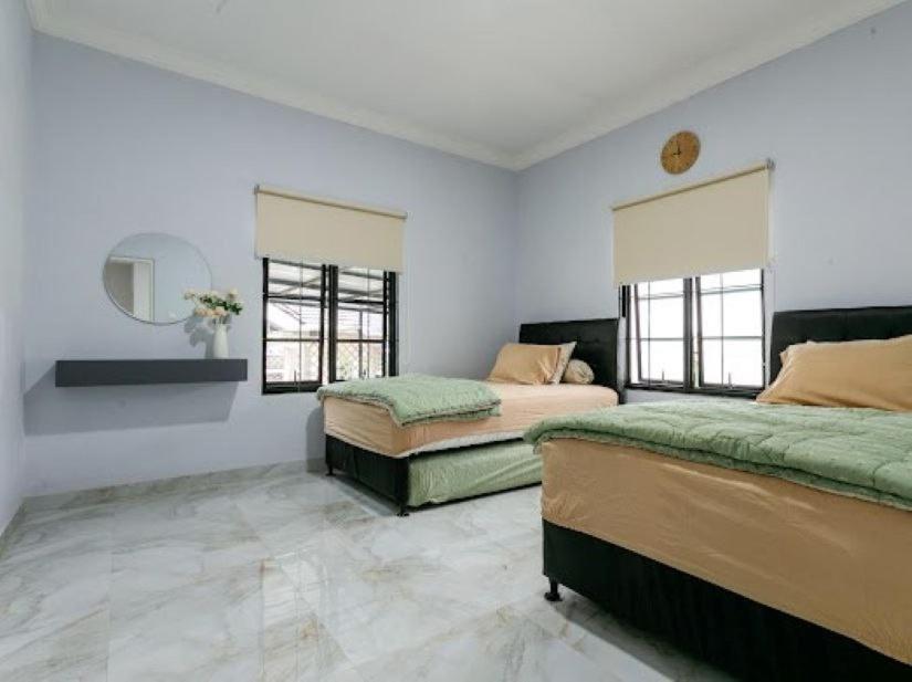 Stylish Villa At Green Apple U 35A Cipanas Puncak Sindanglaya Экстерьер фото