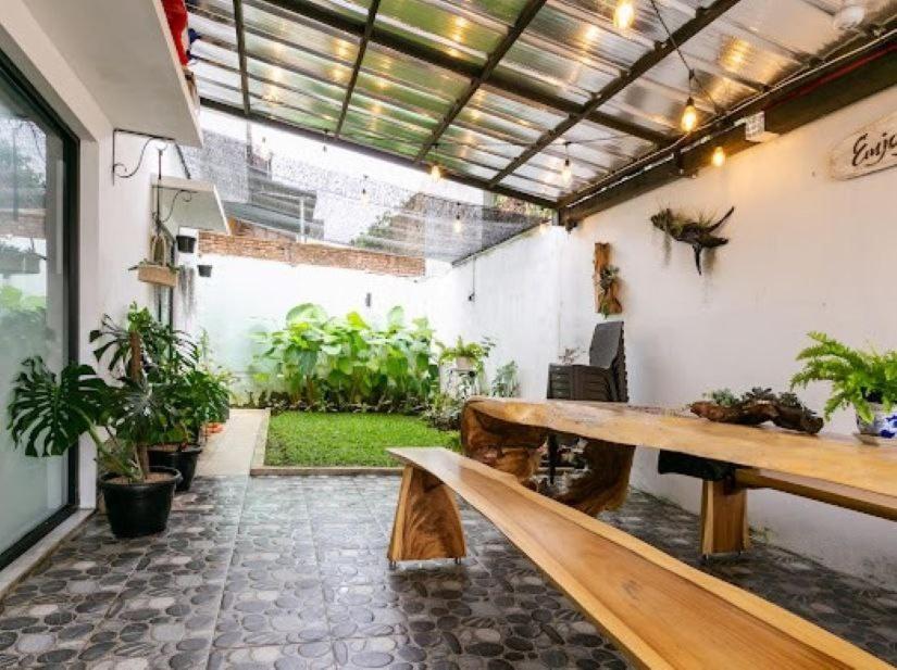 Stylish Villa At Green Apple U 35A Cipanas Puncak Sindanglaya Экстерьер фото